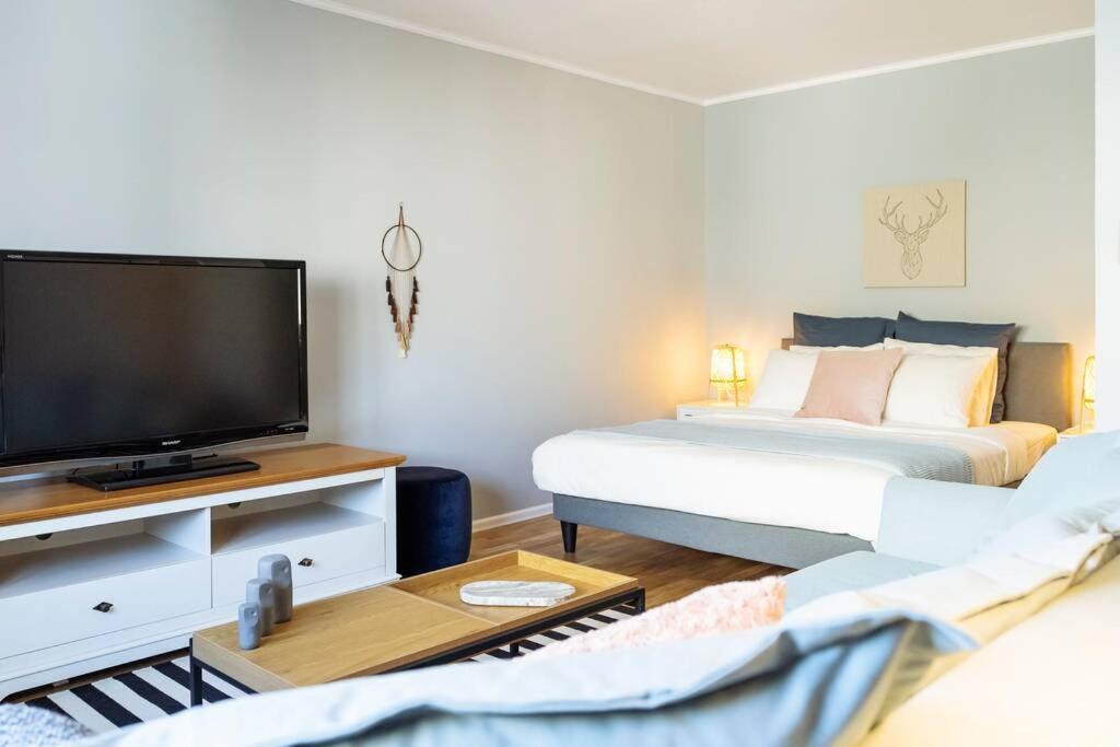 Good Vibes Central Apartment Бухарест Екстер'єр фото