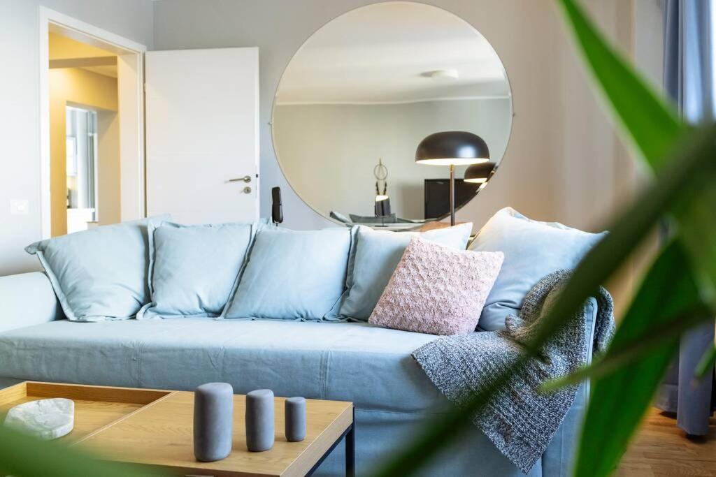 Good Vibes Central Apartment Бухарест Екстер'єр фото