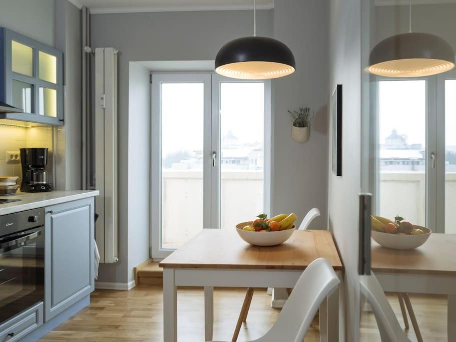 Good Vibes Central Apartment Бухарест Екстер'єр фото